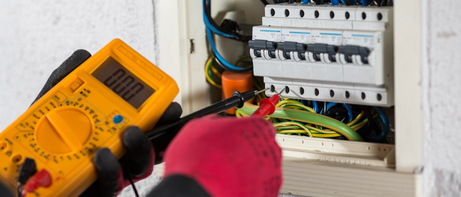 Electricians RM6