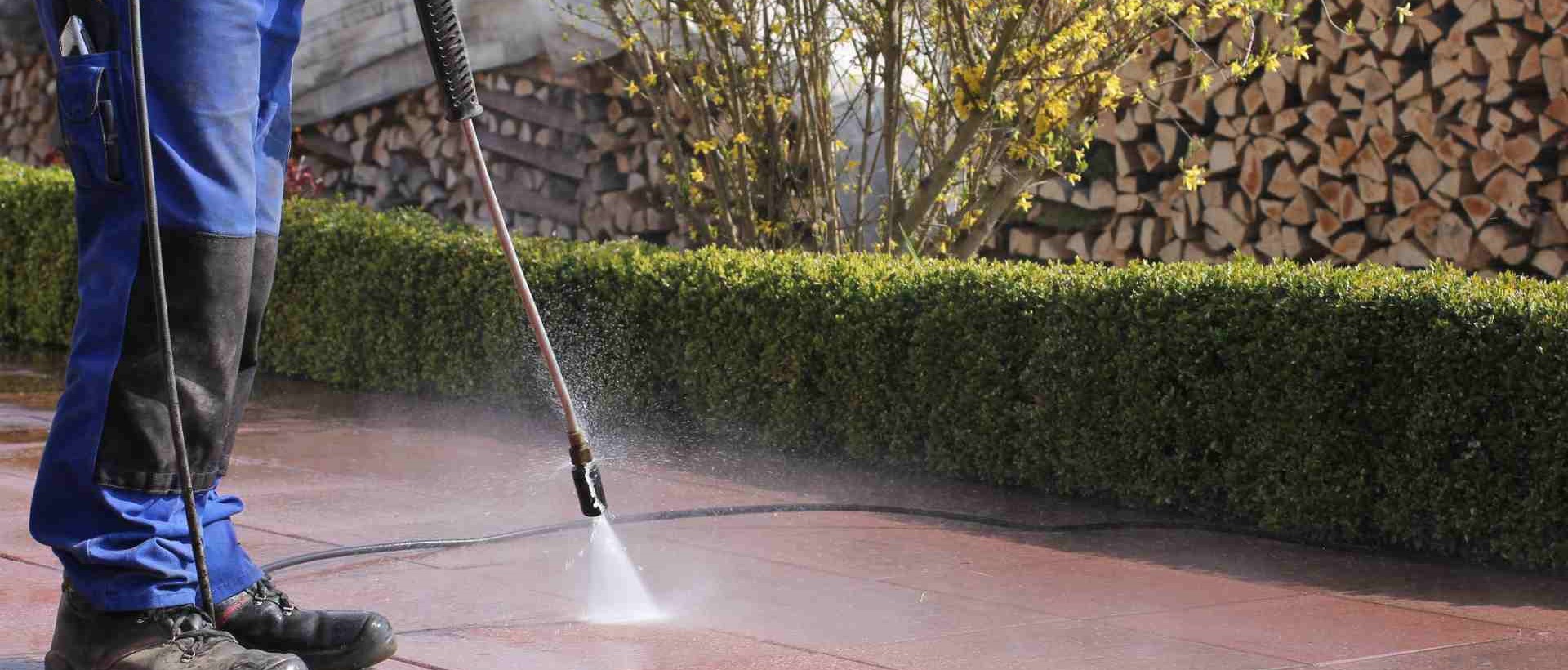 garden maintenance RM6