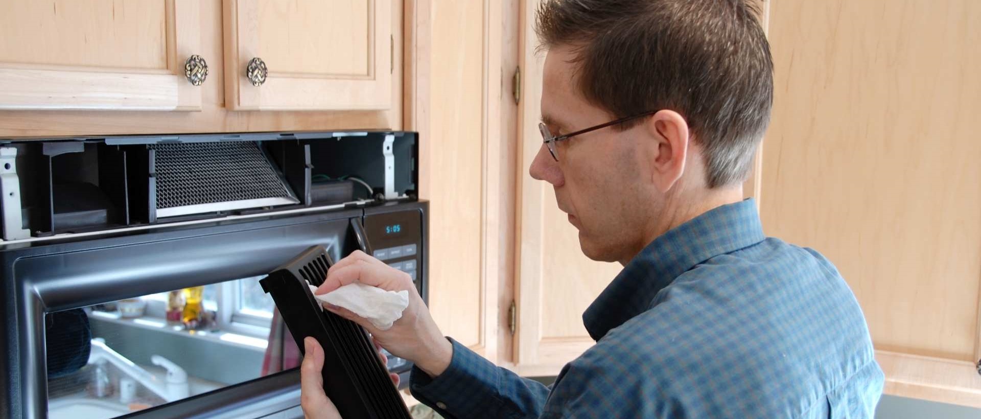 Kitchen fitters RM6